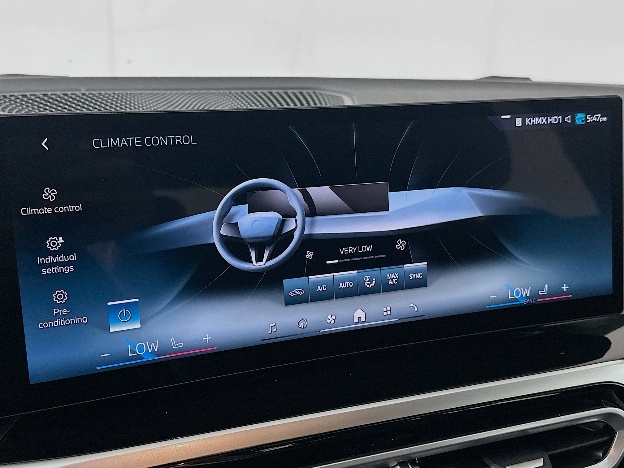 Used 2024 BMW i4 eDrive40 RWD image 22