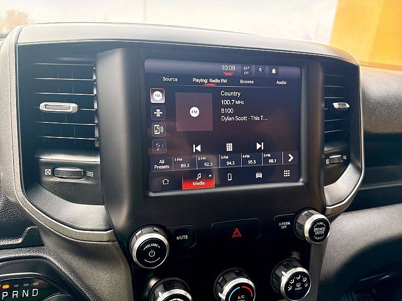 Used 2022 RAM 2500 Tradesman w/ Chrome Appearance Group image 11