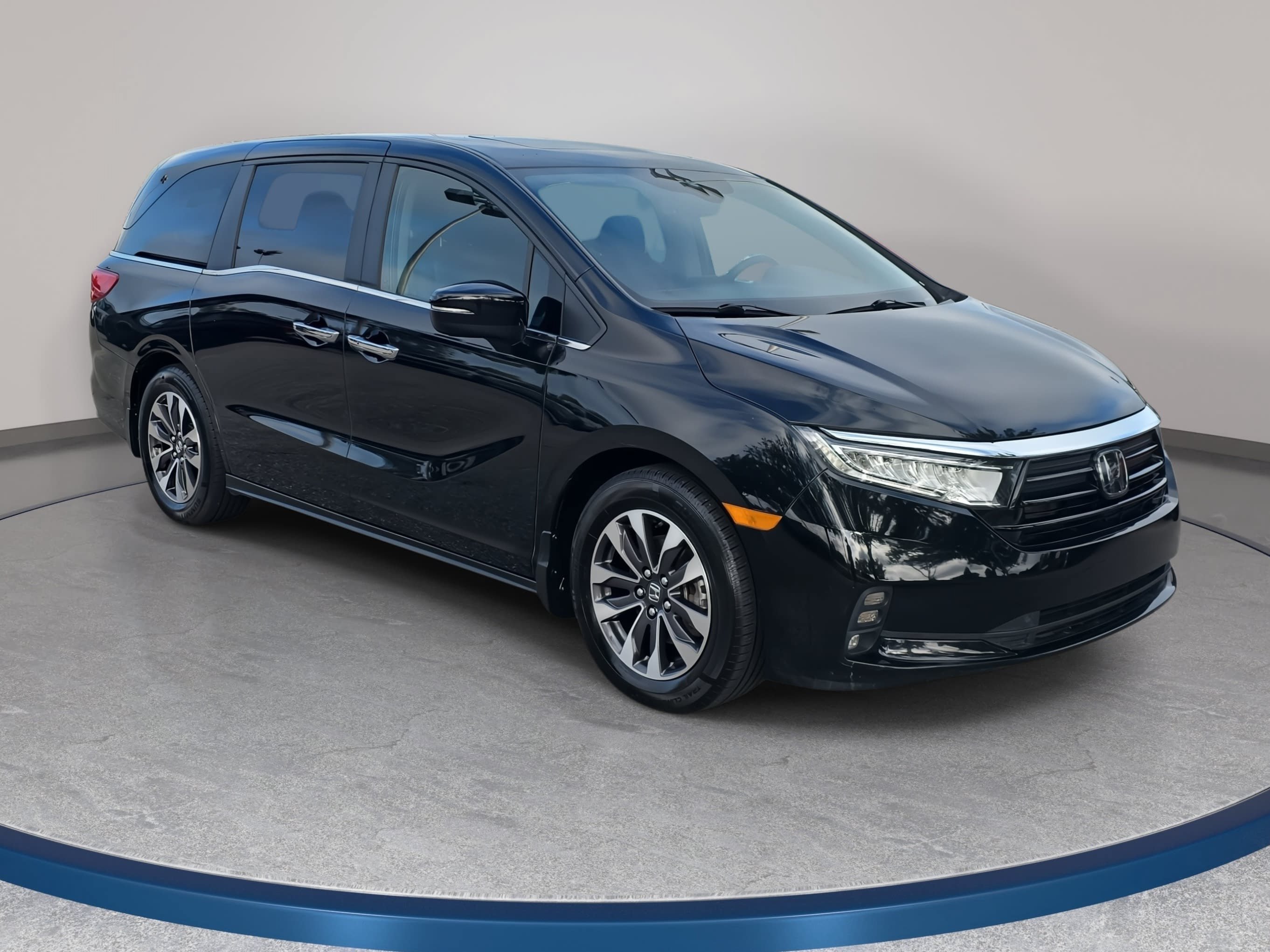 Used 2024 Honda Odyssey EX-L image 3
