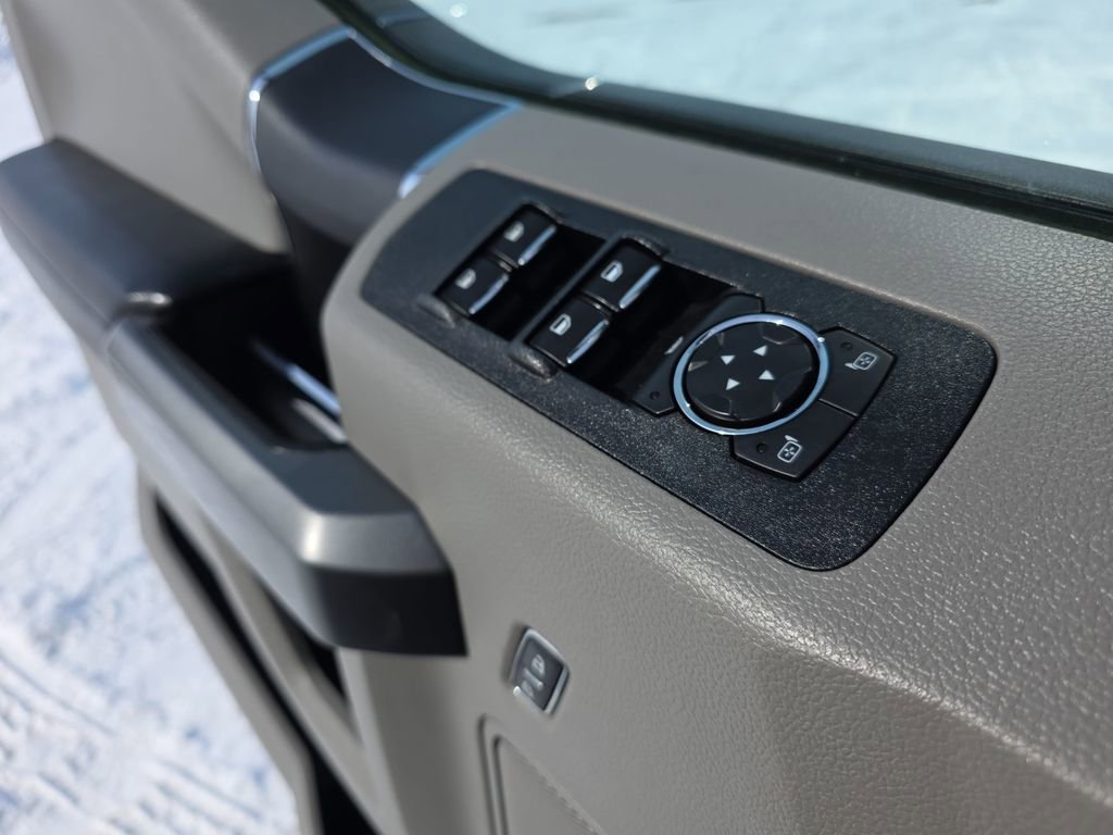 Used 2018 Ford F150 XLT w/ Trailer Tow Package image 25