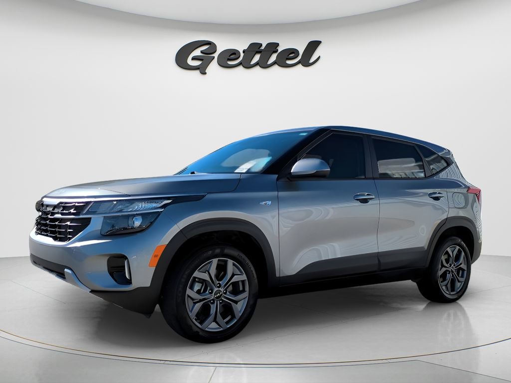 Used 2024 Kia Seltos LX image 1