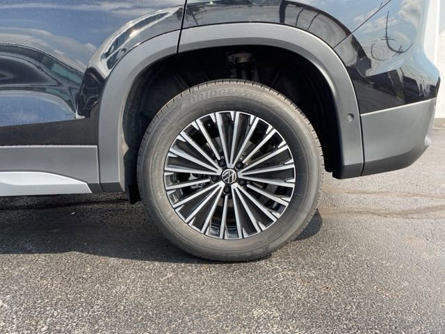 New 2025 Volkswagen Tiguan S image 19