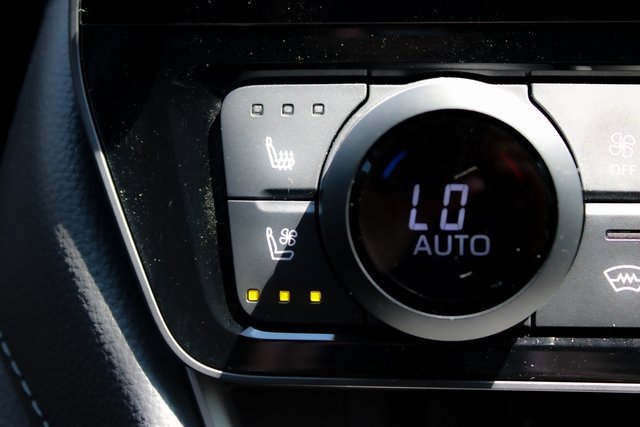 Used 2025 Toyota Grand Highlander AWD image 26