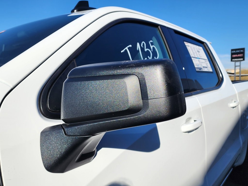 New 2026 GMC Sierra 1500 Elevation image 13