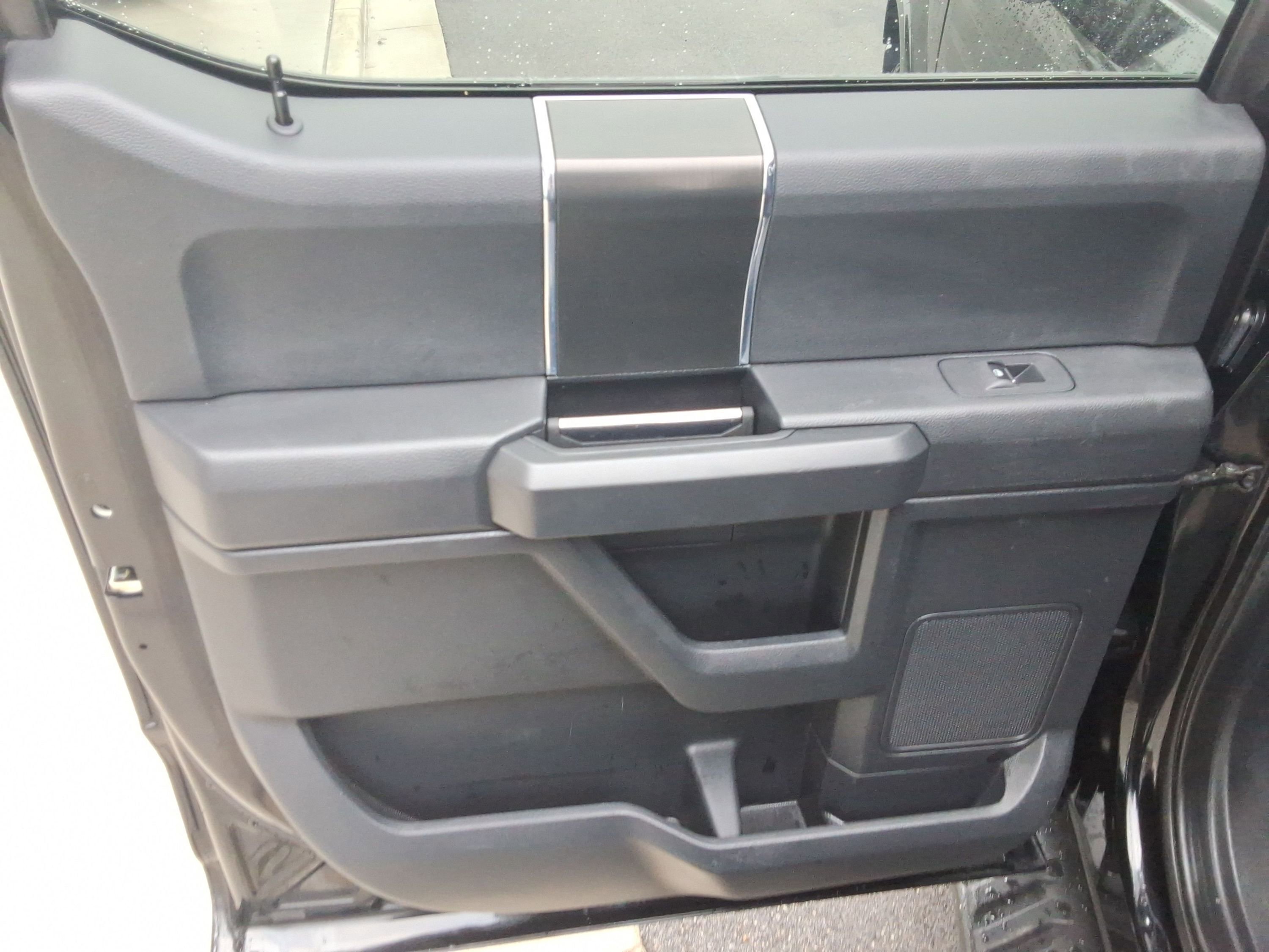 Used 2019 Ford F150 XLT w/ Equipment Group 302A Luxury image 25