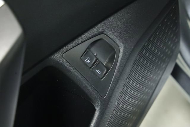 Certified 2022 Volkswagen Jetta SE image 31