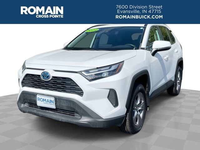 Used 2022 Toyota RAV4 XLE w/ Convenience Package image 1