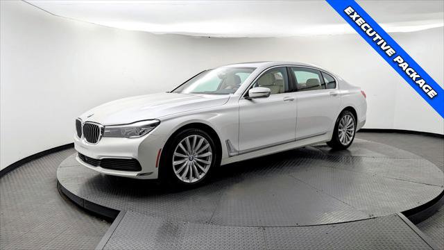Used 2019 BMW 740i w/ Executive Package RWD image 2
