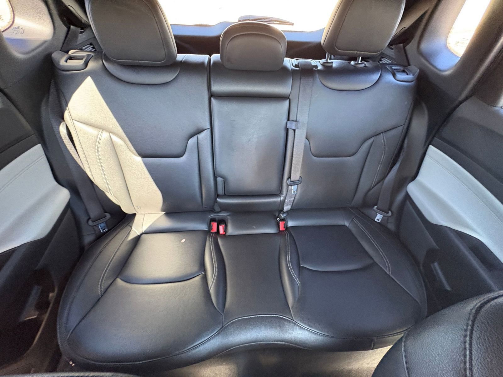 Used 2025 Jeep Compass Limited AWD/4WD image 39