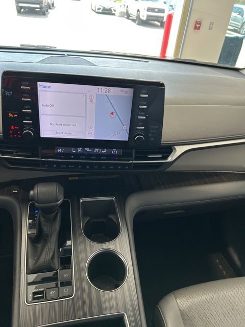 Used 2021 Toyota Sienna Limited AWD/4WD image 12