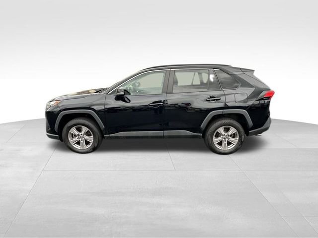 Used 2022 Toyota RAV4 XLE w/ Carpet Mat Package (TMS) image 14