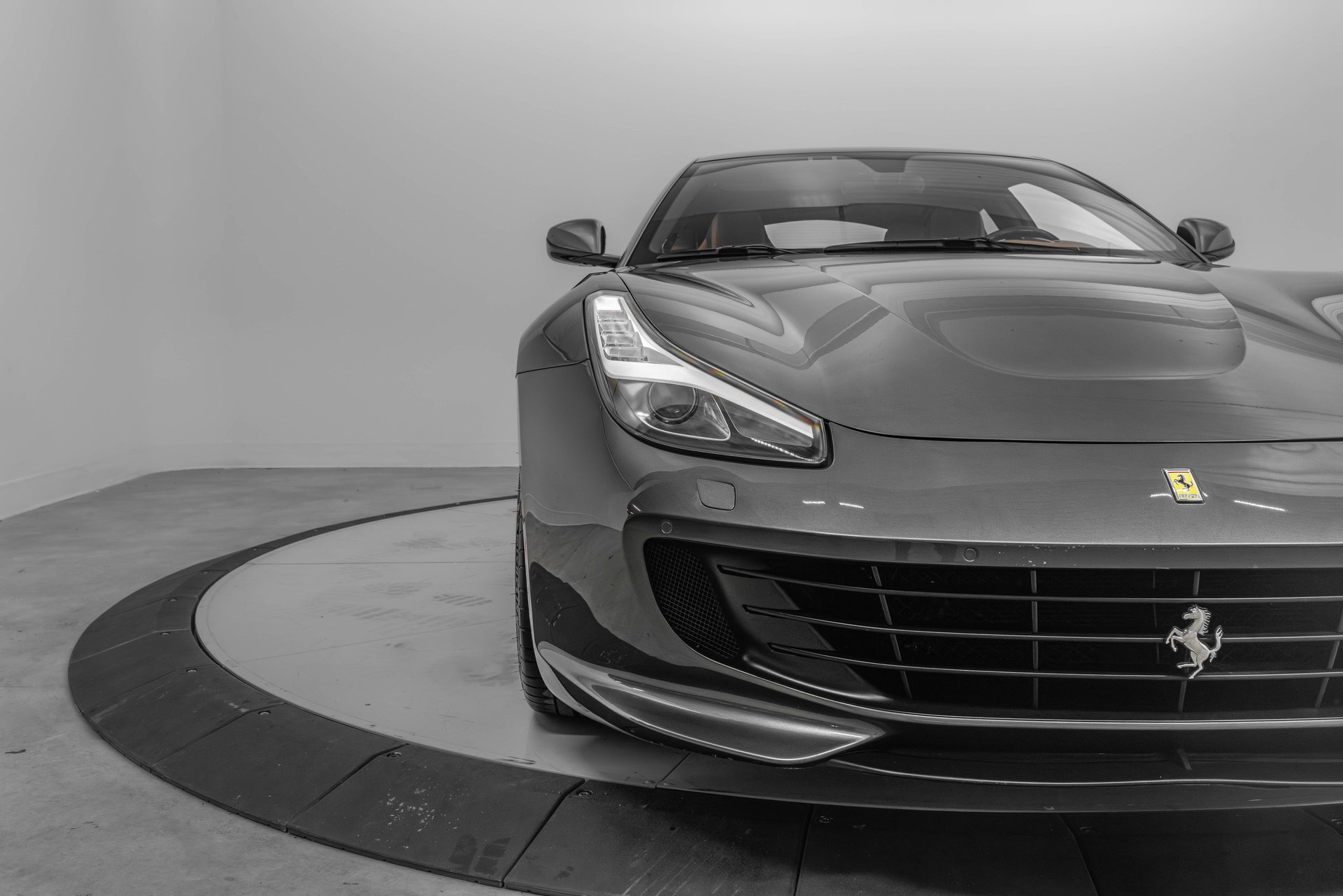 Certified 2019 Ferrari GTC4Lusso V12 image 46