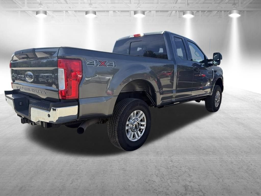 Used 2019 Ford F250 XLT w/ XLT Value Package AWD/4WD image 6