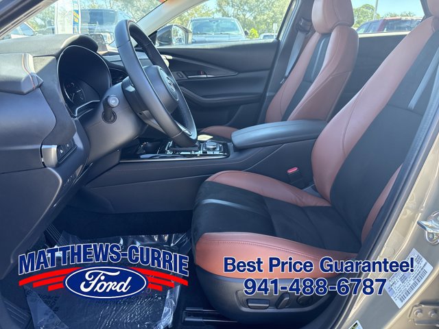 Used 2025 MAZDA CX-30 Carbon AWD/4WD image 9