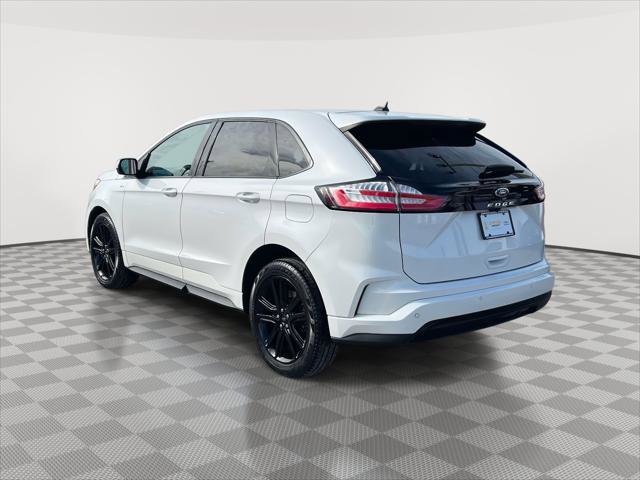 Used 2022 Ford Edge ST-Line w/ Cargo Accessory Package image 7