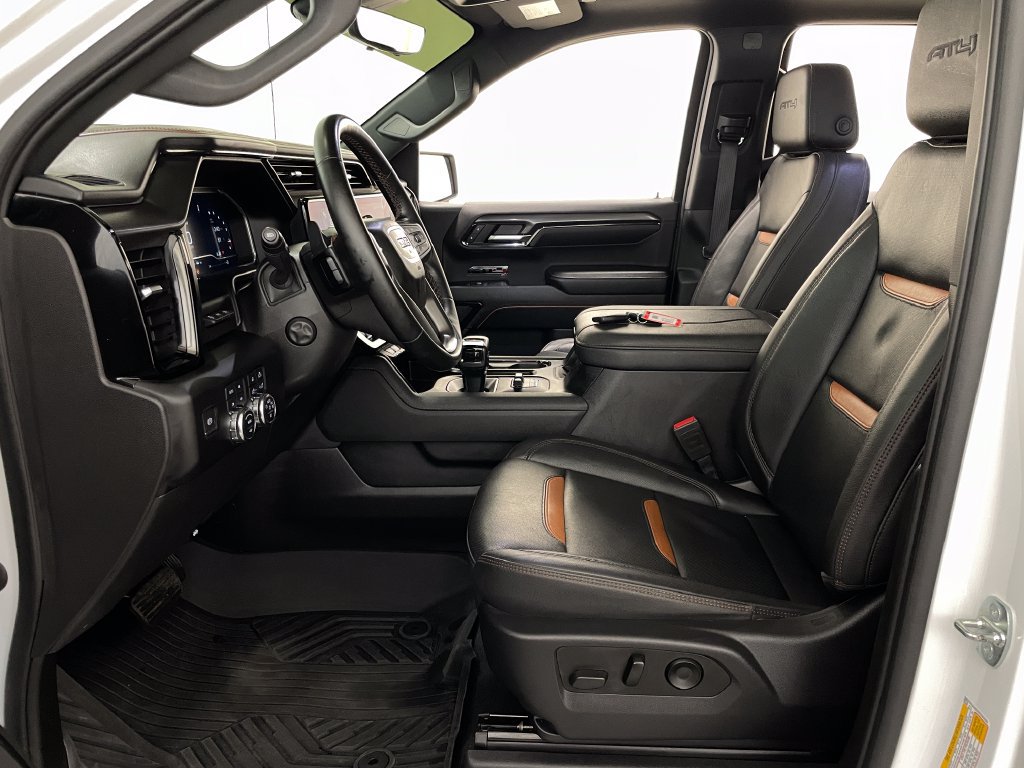 Used 2023 GMC Sierra 1500 AT4 w/ AT4 Premium Package AWD/4WD image 10