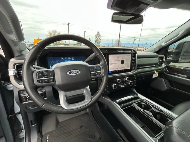Used 2025 Ford F350 Lariat w/ Black Appearance Package AWD/4WD image 29