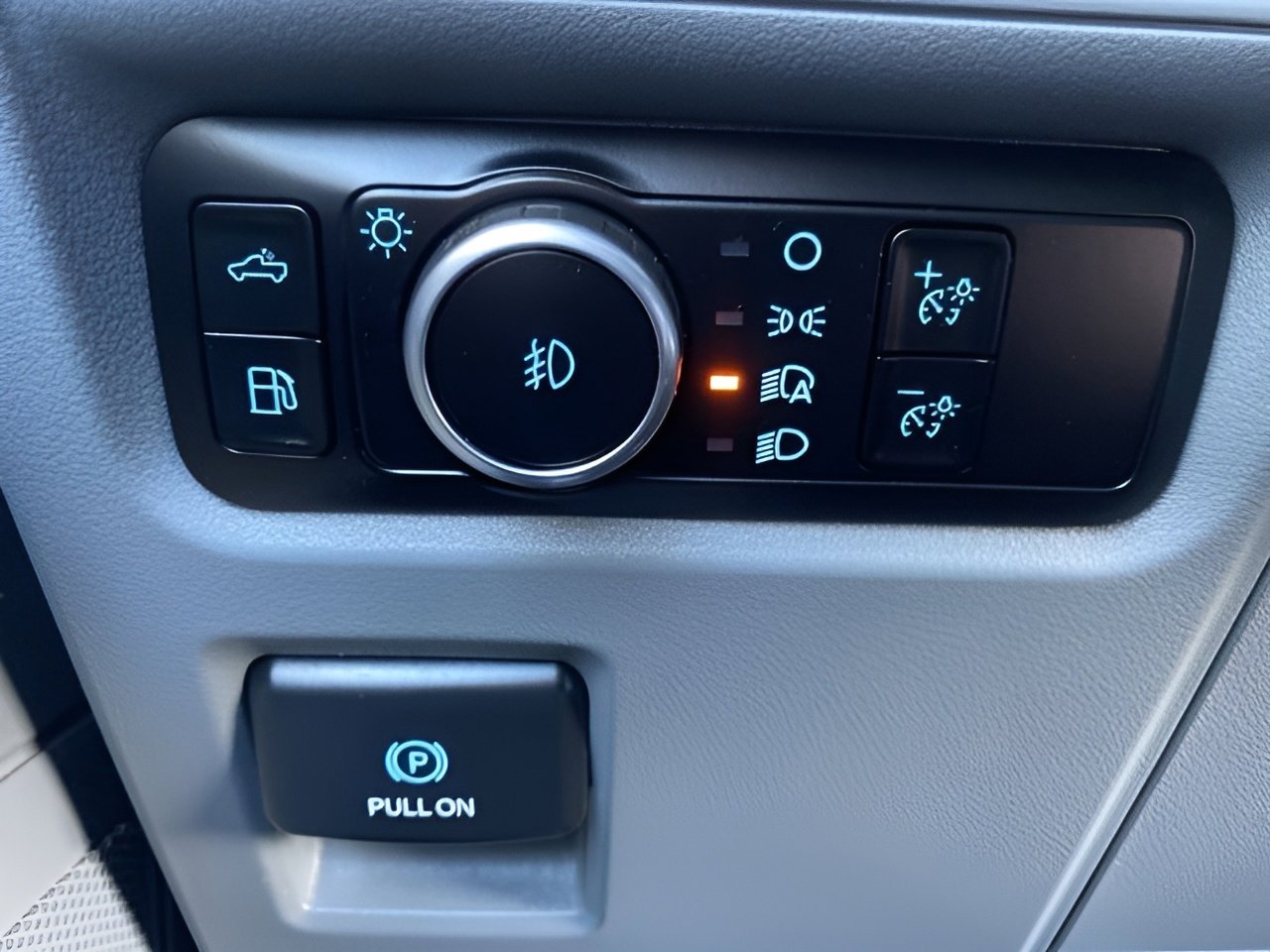 Used 2024 Ford F150 XLT w/ Mobile Office Package image 19