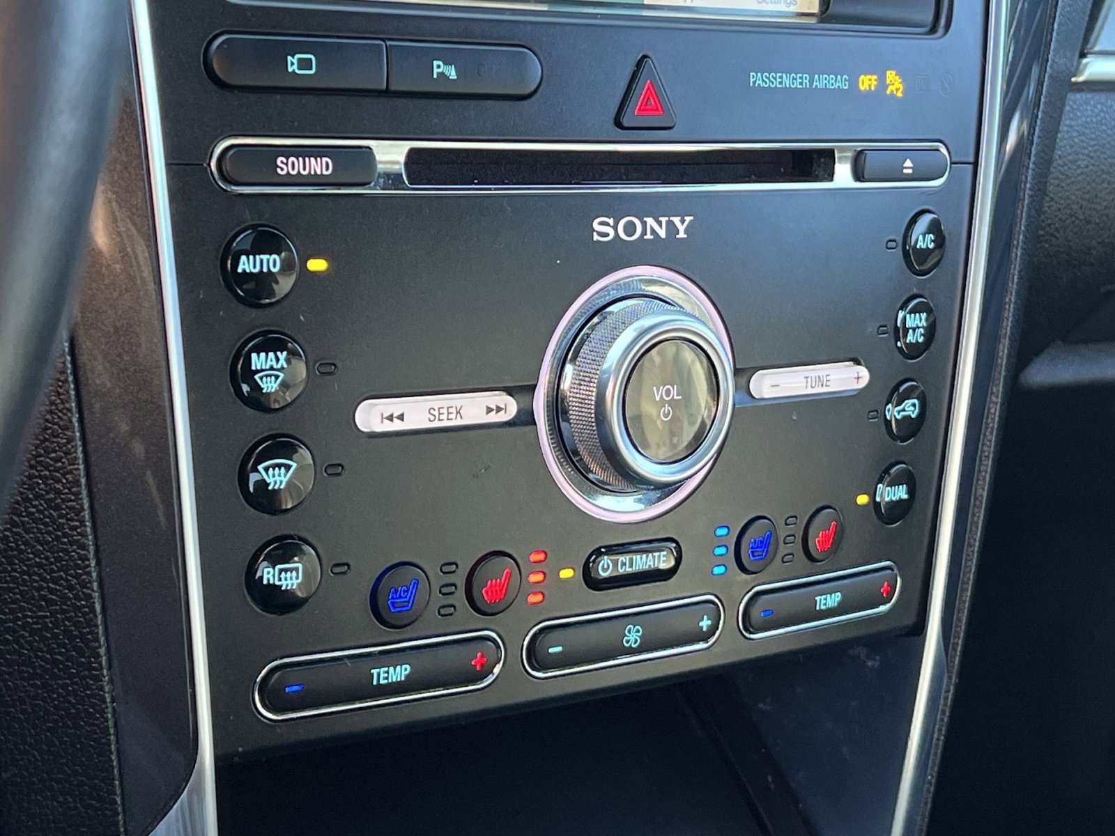 Certified 2018 Ford Explorer Sport w/ Equipment Group 401A image 21