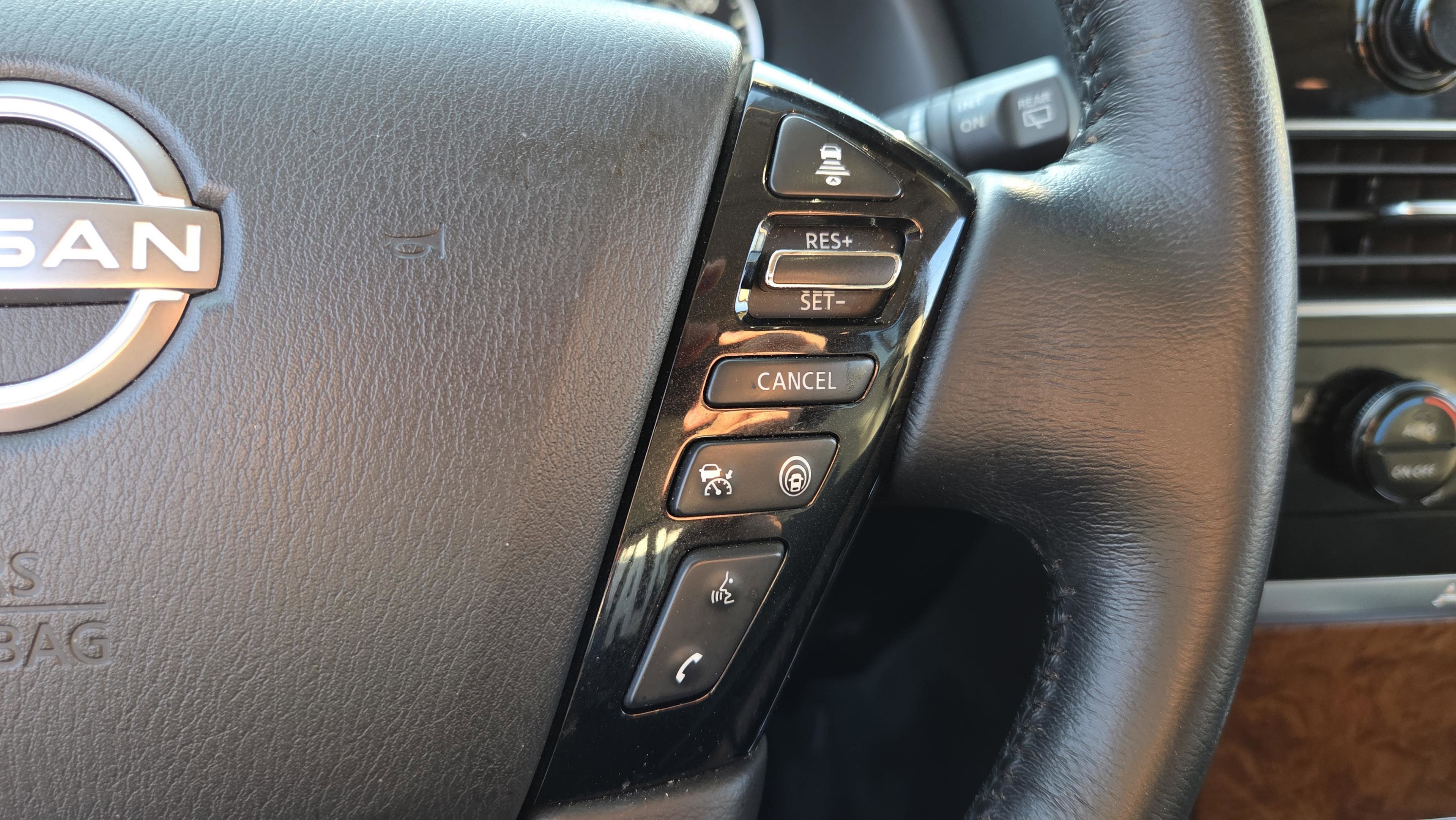 Used 2024 Nissan Armada SL w/ Captain's Chairs Package image 31