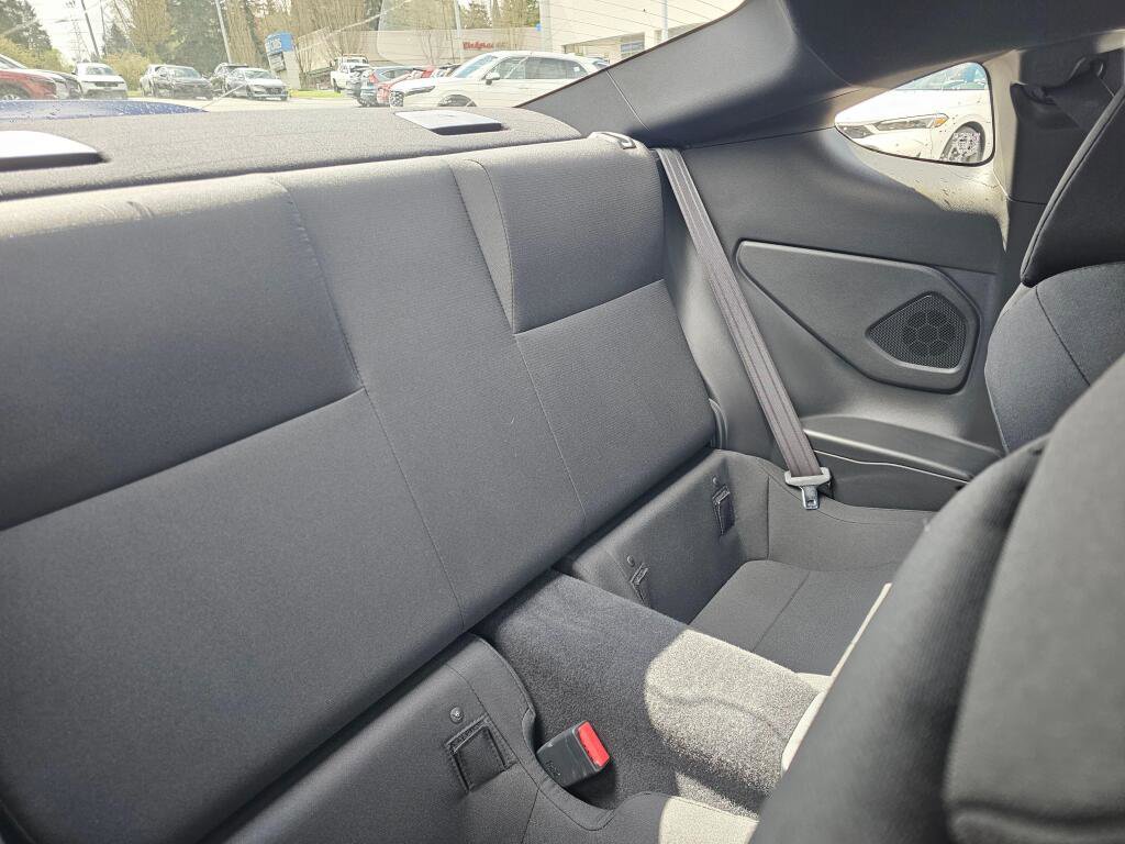 Used 2025 Toyota GR86 w/ ALL Weather Mat Package (TMS) RWD image 14