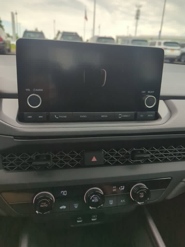 Used 2023 Honda Accord LX image 8