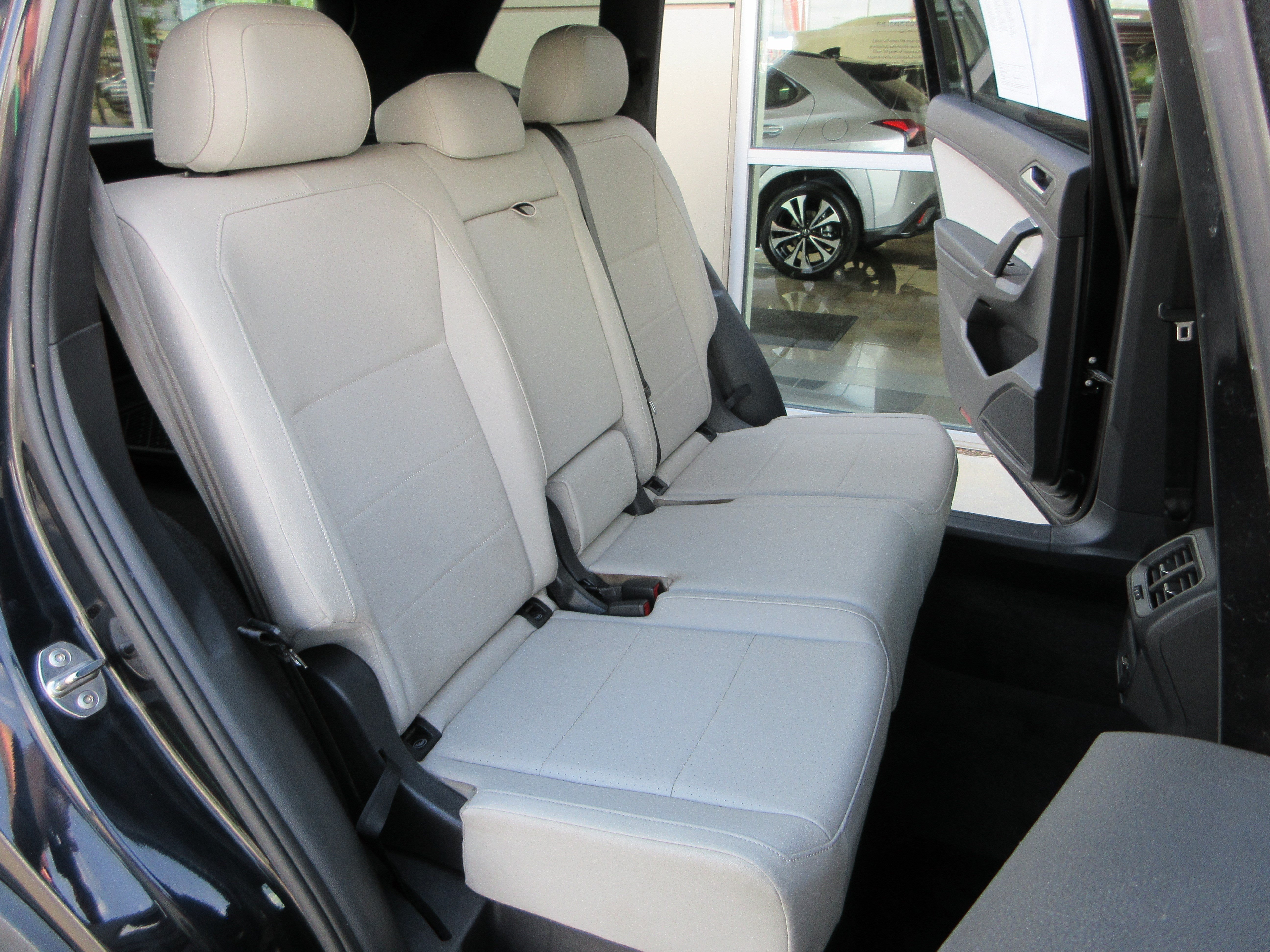 Used 2020 Volkswagen Tiguan SE R-Line AWD/4WD image 21