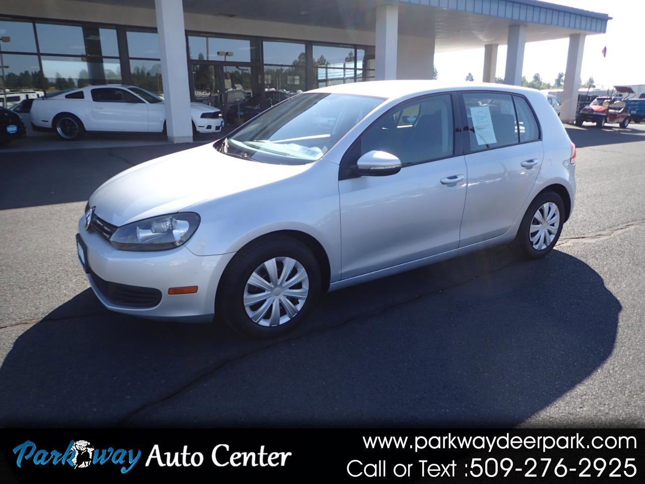 Used 2014 Volkswagen Golf 4-Door image 1