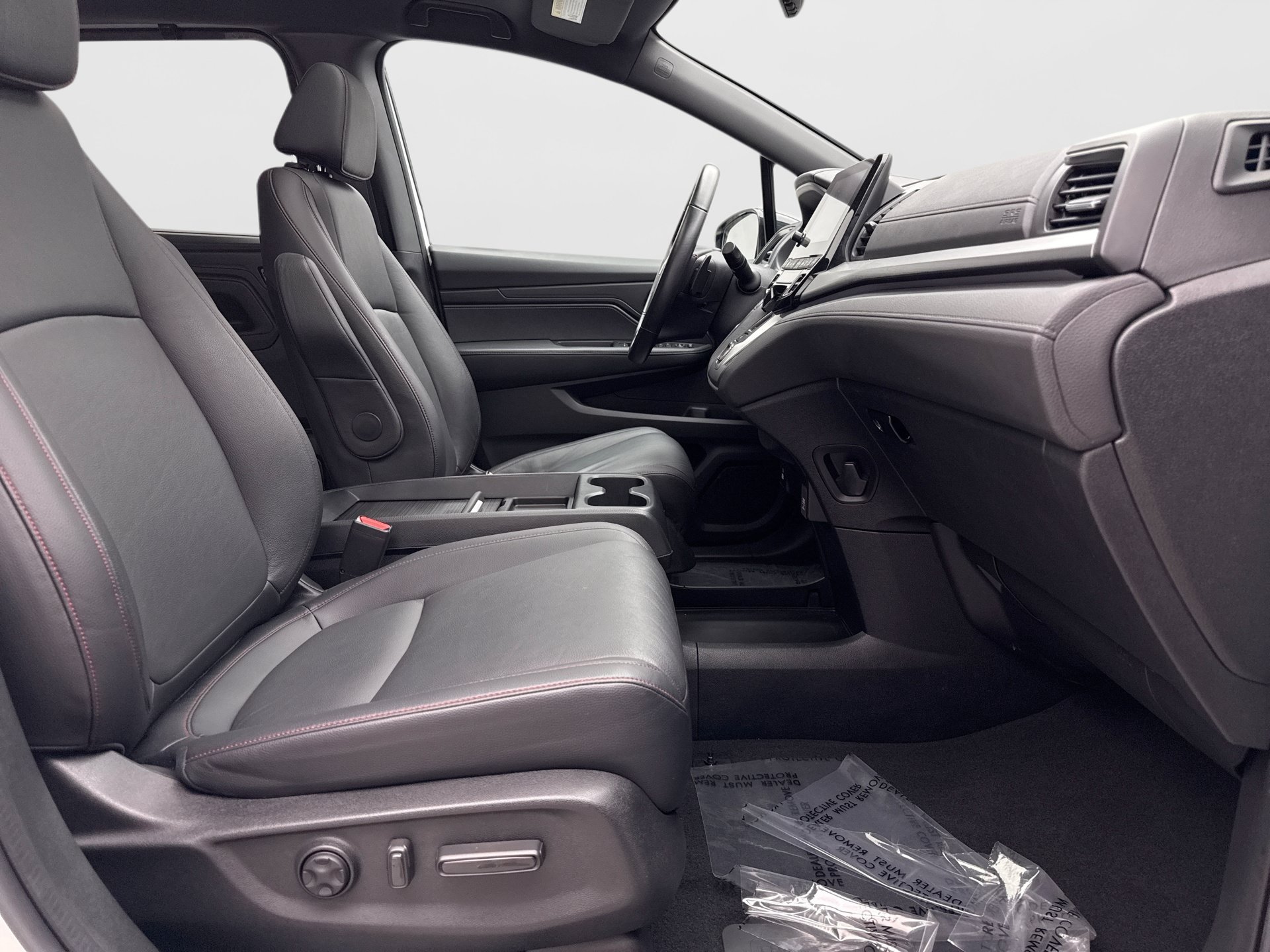 Used 2023 Honda Odyssey Sport image 17