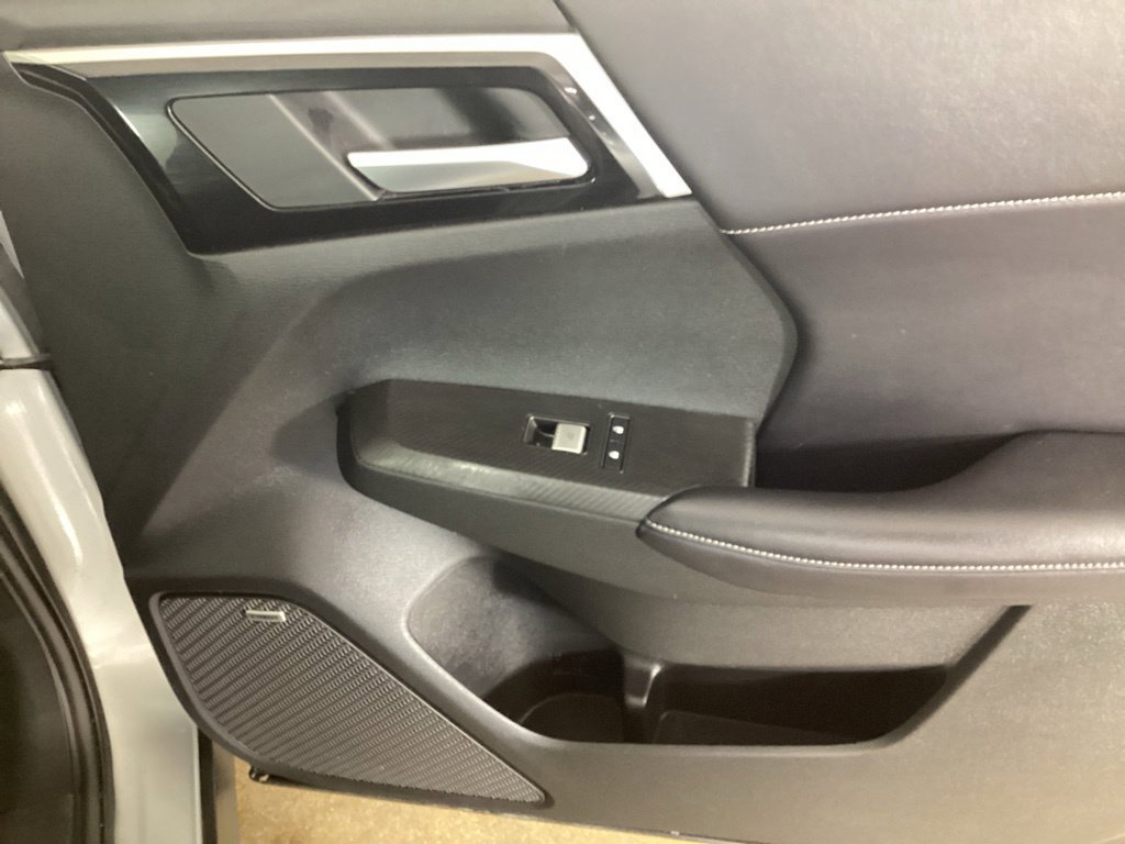 Used 2025 Mitsubishi Outlander SE AWD/4WD image 24