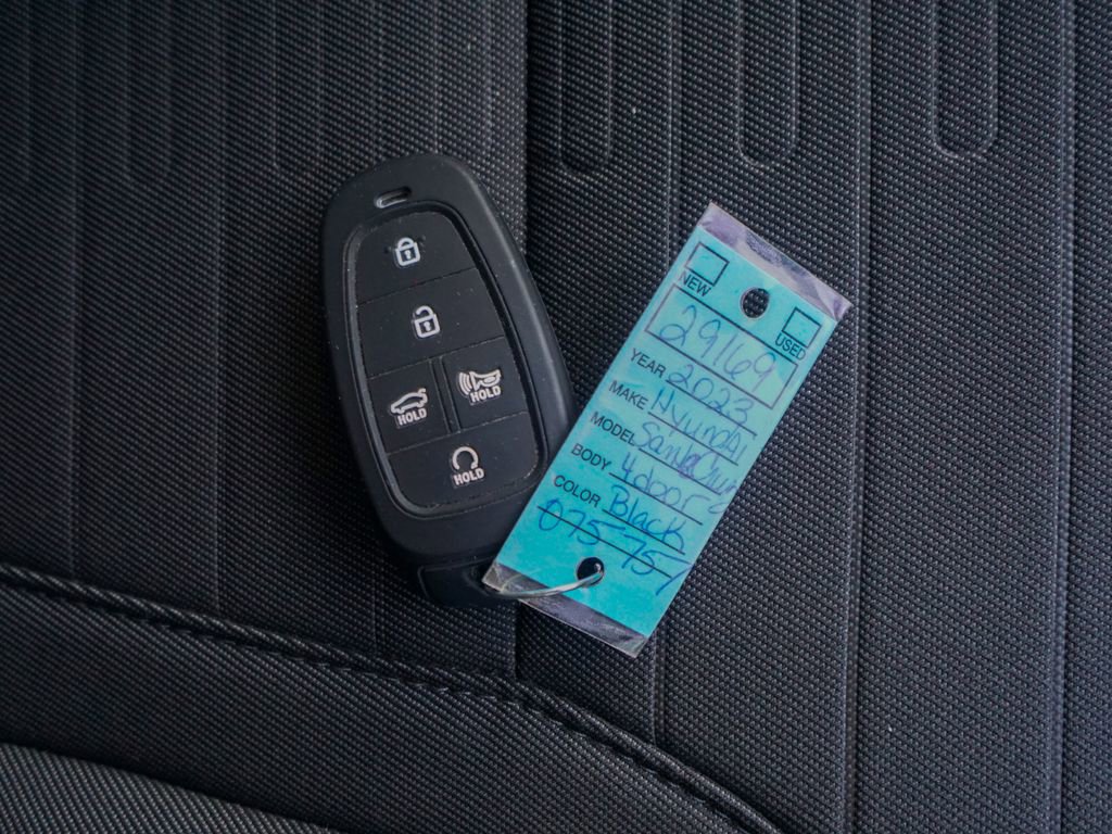 Used 2023 Hyundai Santa Cruz Night image 34