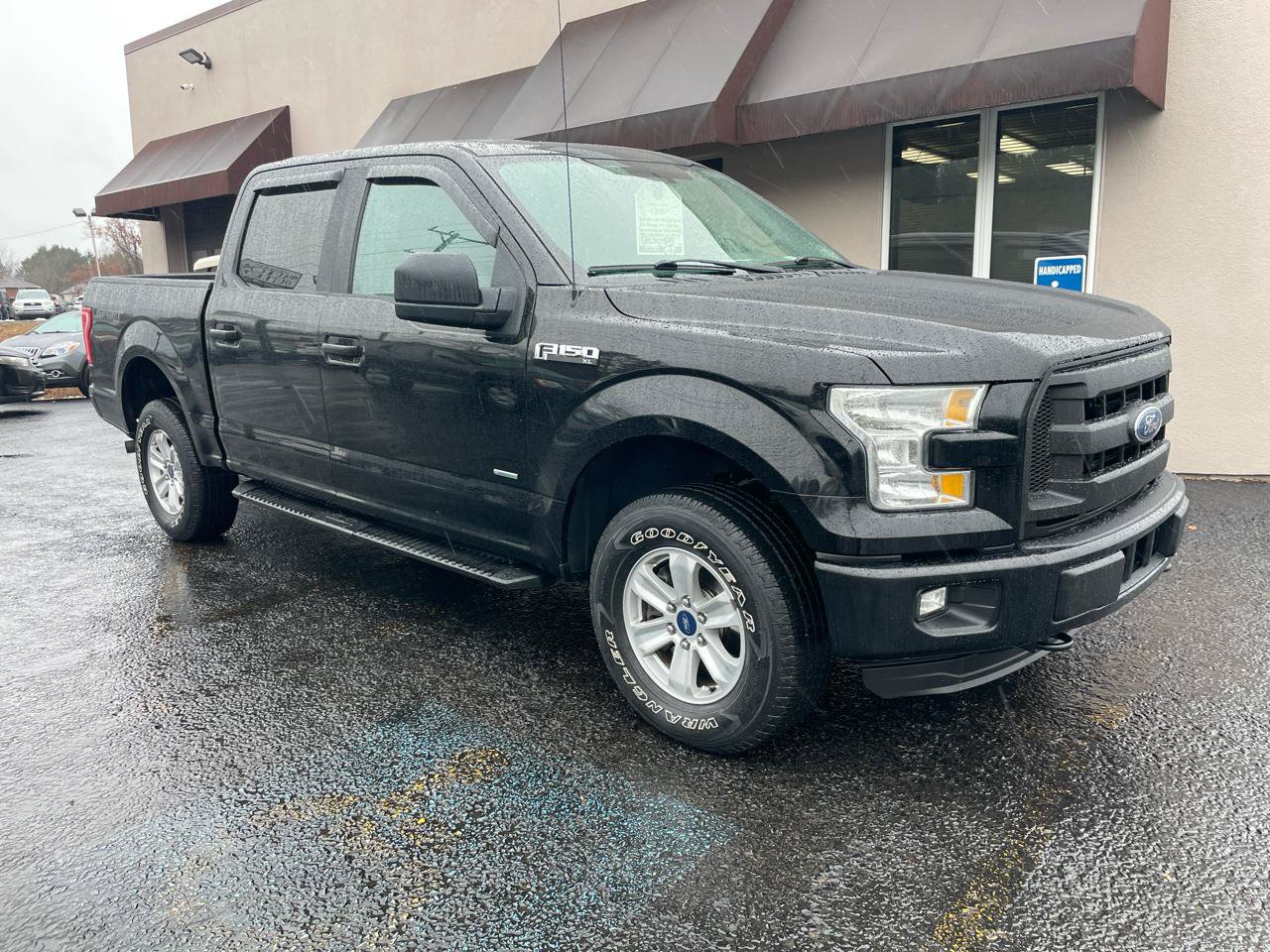 Used 2016 Ford F150 XL w/ Equipment Group 101A Mid AWD/4WD image 3