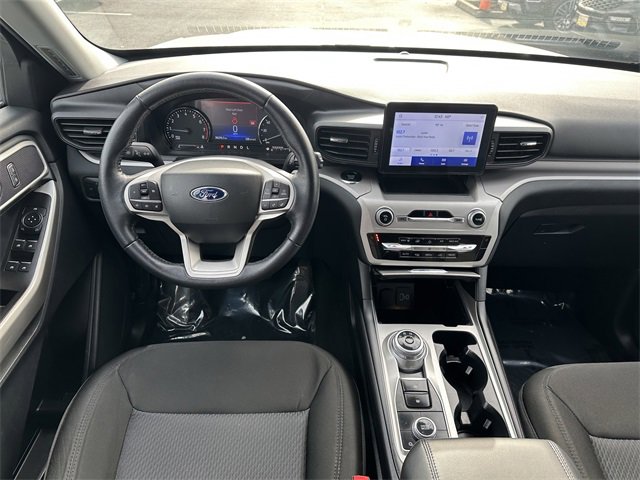 Certified 2022 Ford Explorer XLT image 13