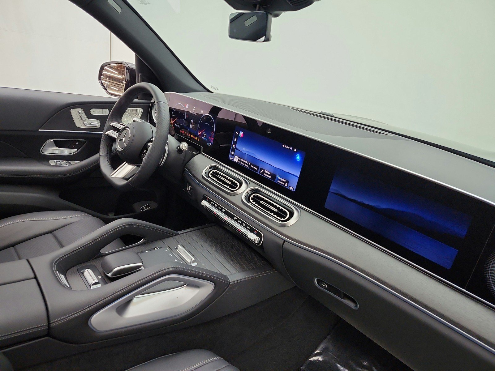 New 2027 Mercedes-Benz GLS 450 4MATIC image 14