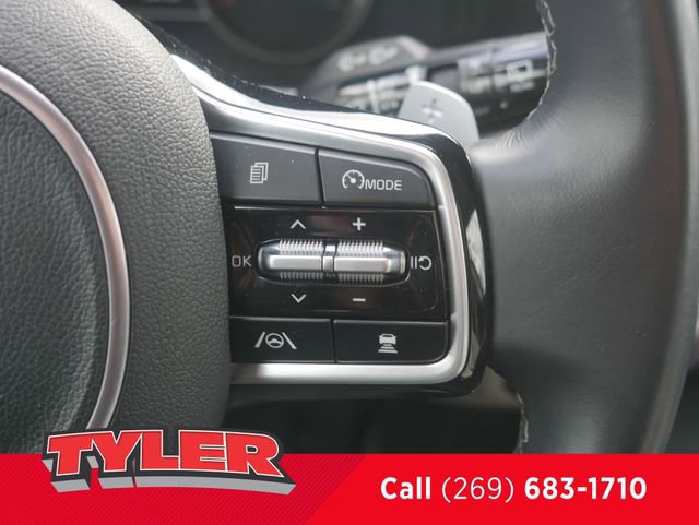 Used 2023 Kia Sorento EX image 25