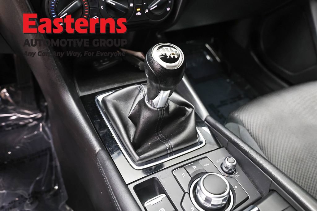 Used 2017 MAZDA MAZDA3 Sport FWD image 18