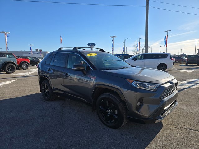 Used 2019 Toyota RAV4 XSE image 3