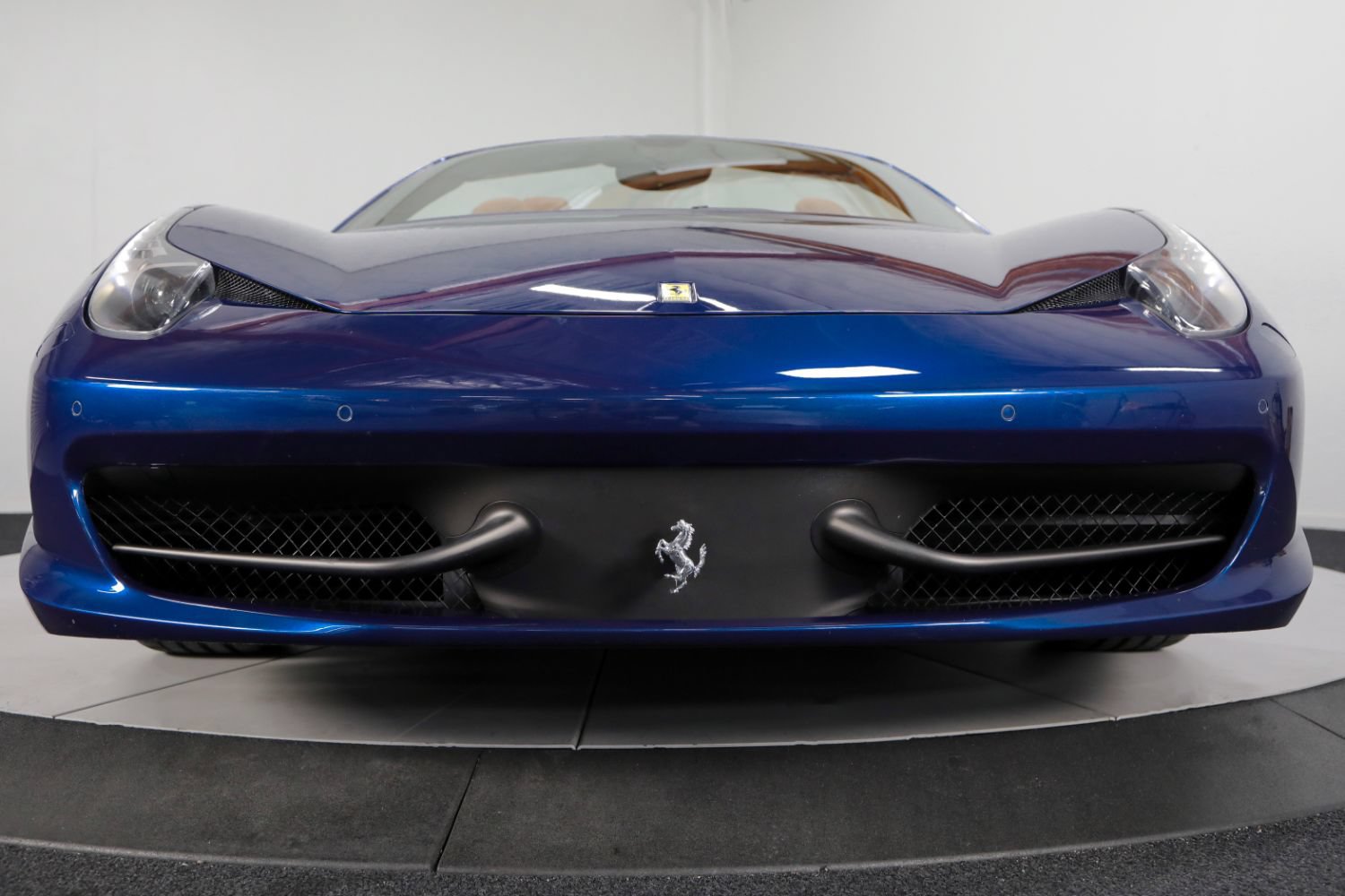 Used 2015 Ferrari 458 Spider RWD image 16