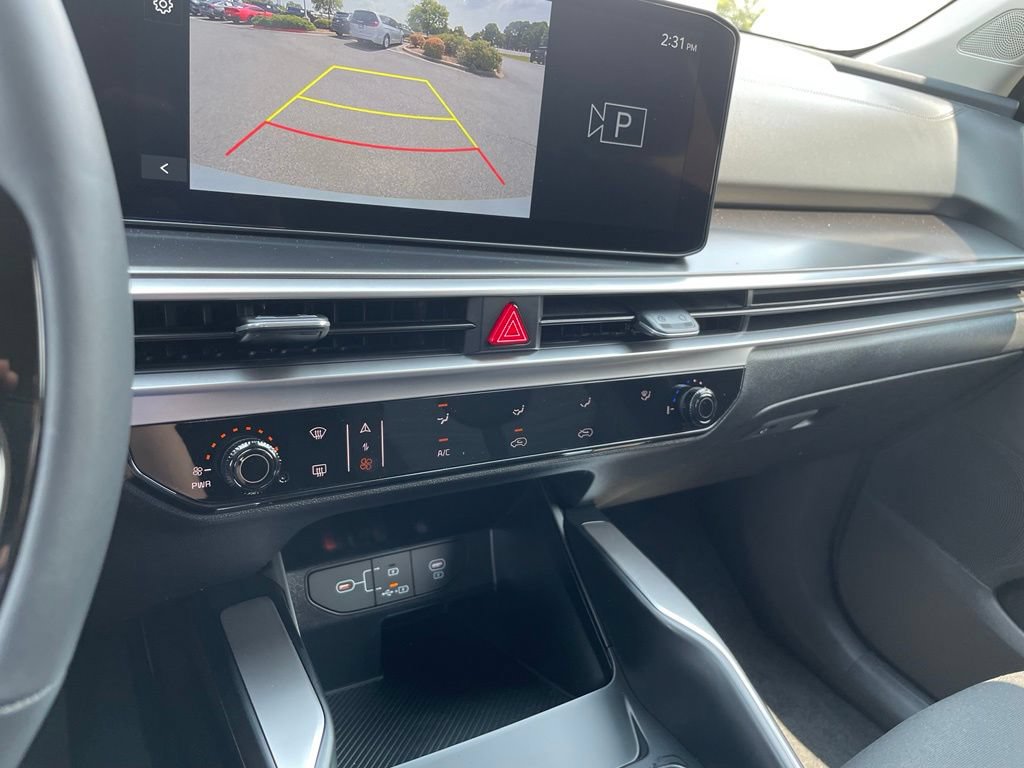 New 2026 Kia Sorento LX FWD image 18