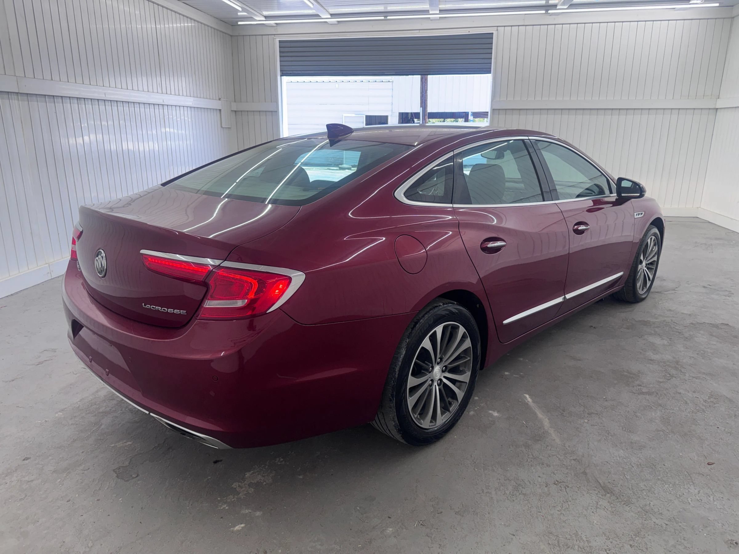 Used 2018 Buick LaCrosse Essence FWD image 5