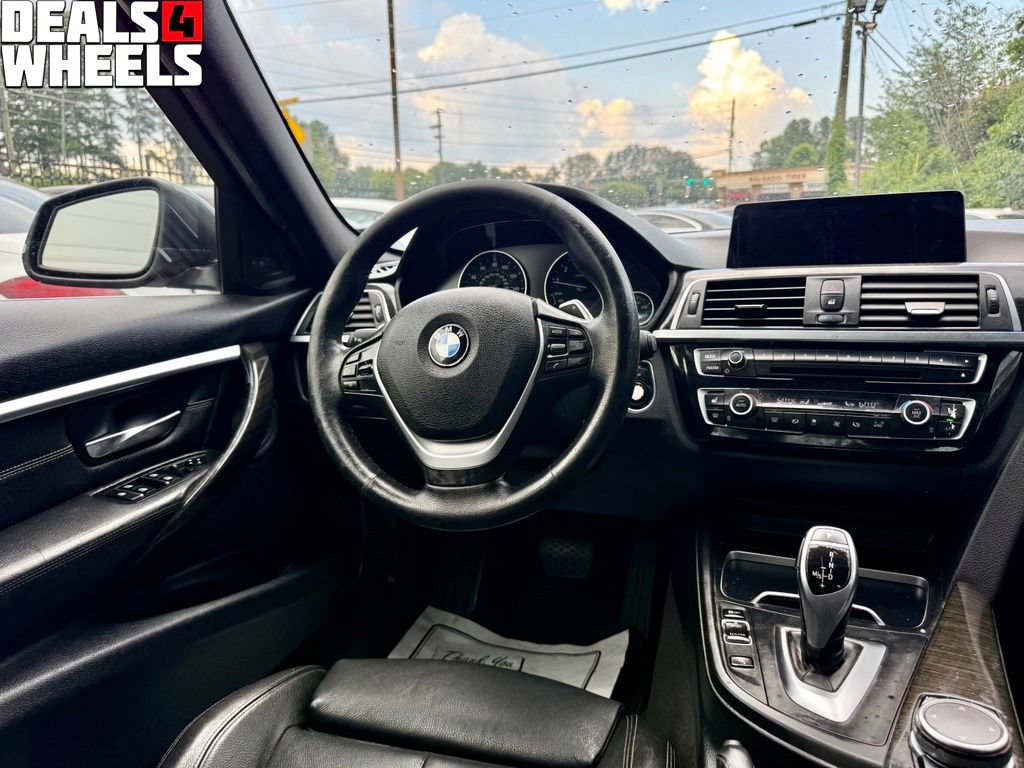 Used 2016 BMW 328i xDrive Sedan AWD/4WD image 17