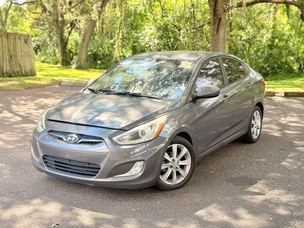 Used 2014 Hyundai Accent GLS w/ Option Group 2