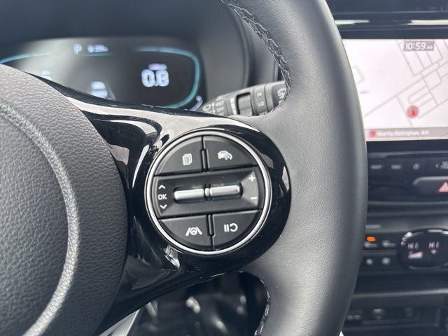 Used 2023 Kia Soul EX image 29