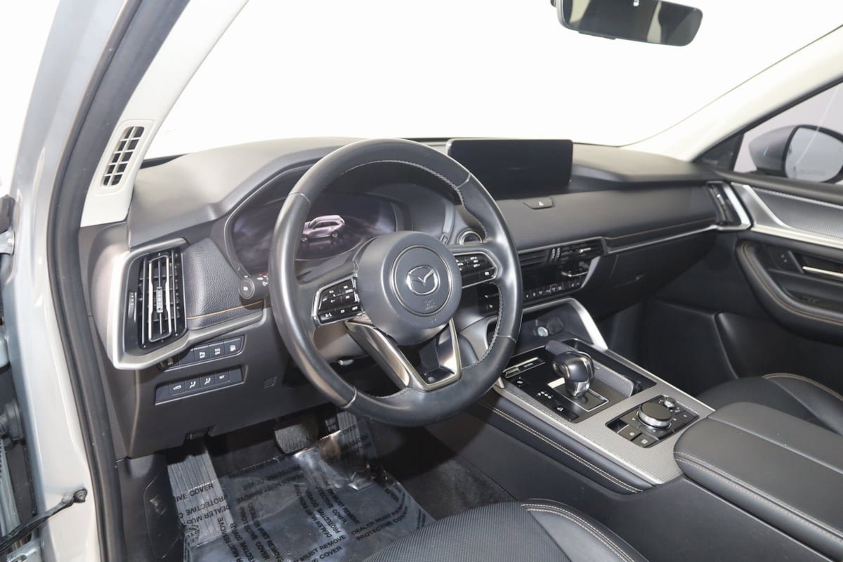 Used 2024 MAZDA CX-90 Plug-In Hybrid w/ Premium Pkg image 28