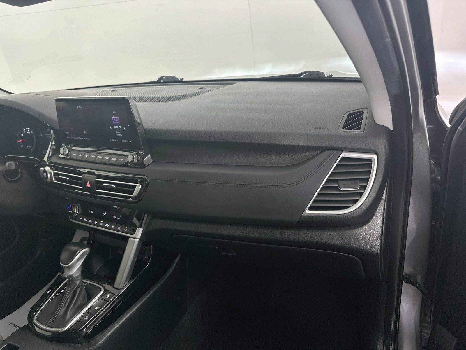 Used 2022 Kia Seltos SX w/ Sunroof Package AWD/4WD image 31