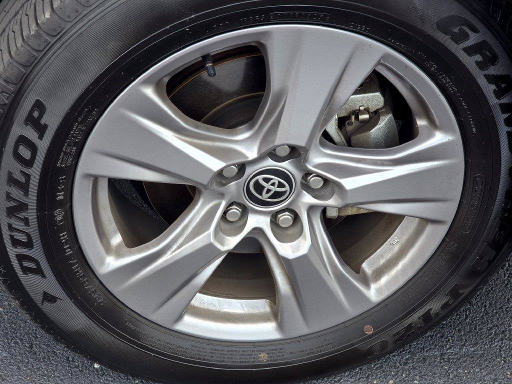 Certified 2025 Toyota RAV4 XLE AWD/4WD image 10