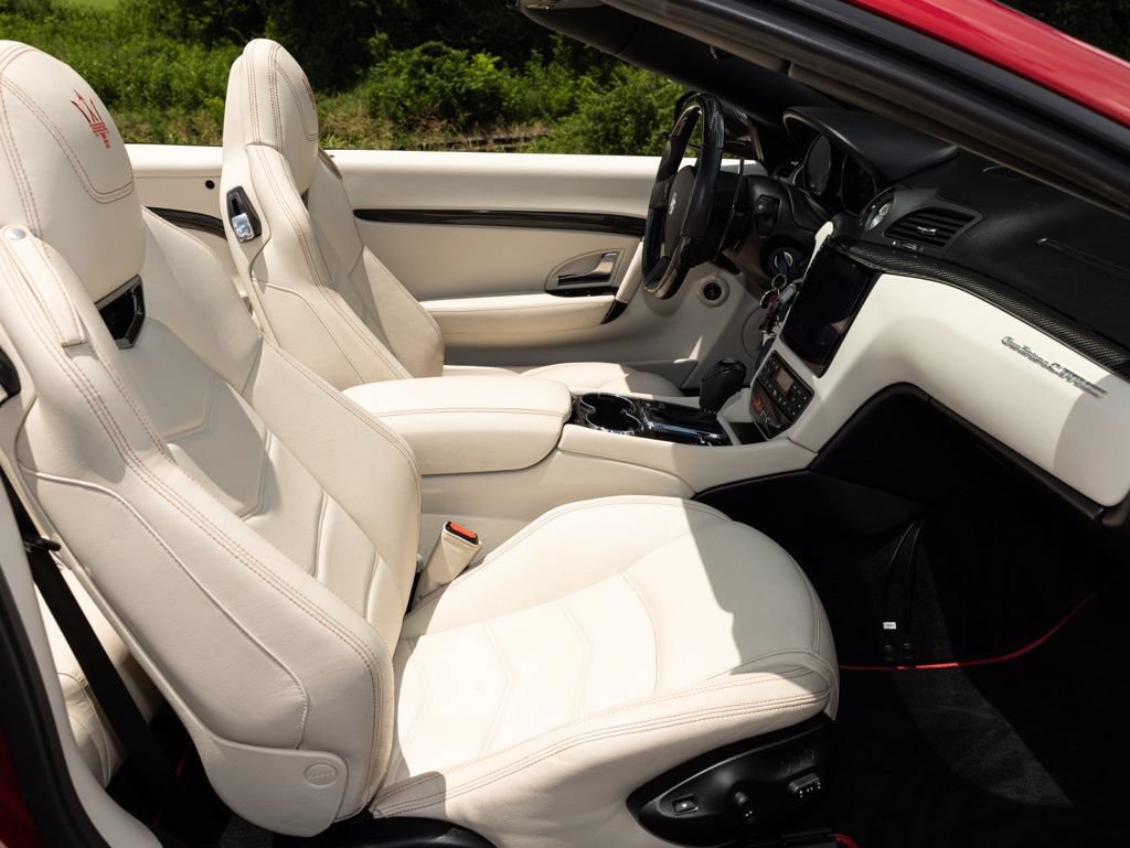 Used 2017 Maserati GranTurismo Convertible RWD image 52