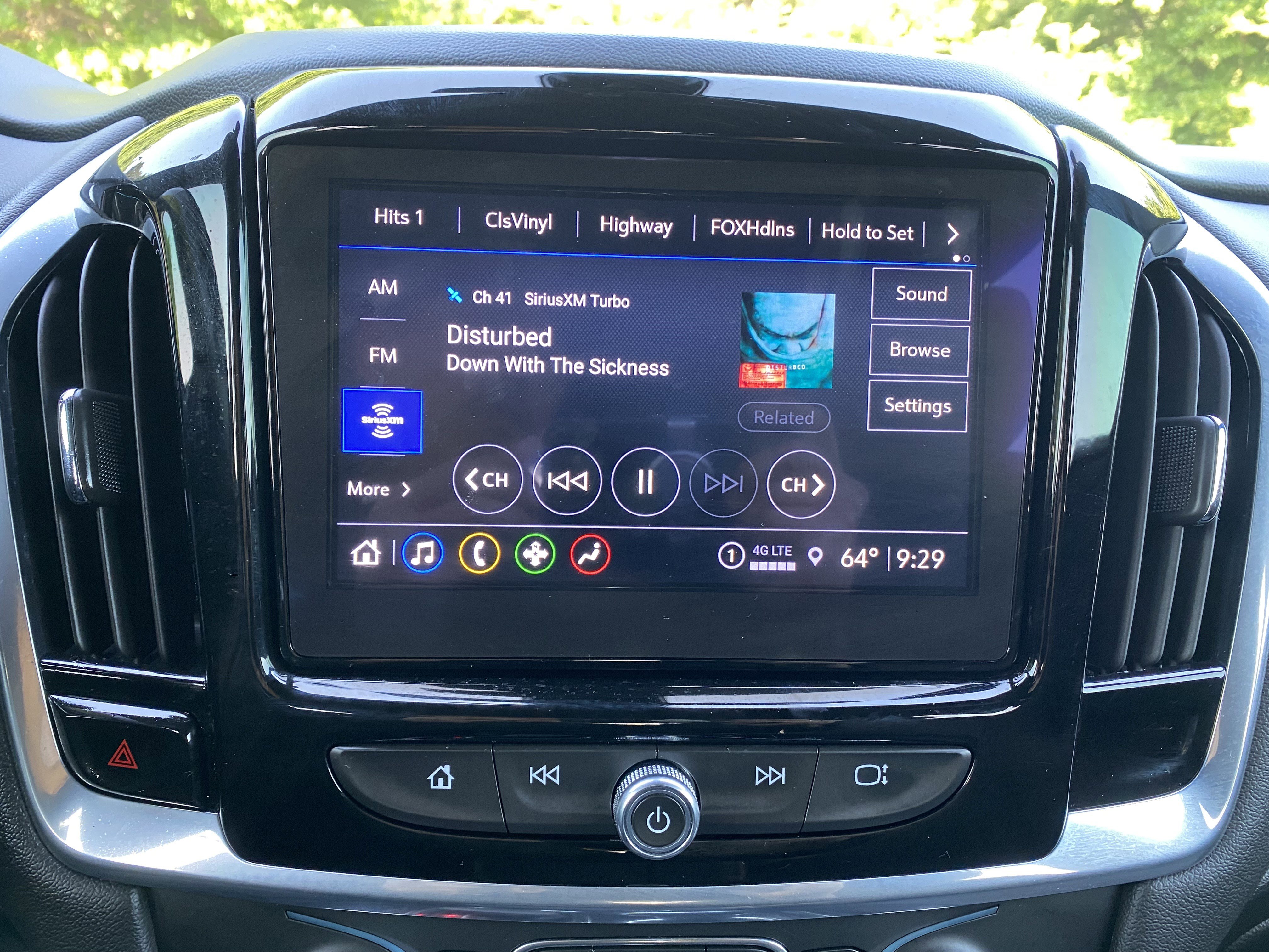 Used 2022 Chevrolet Traverse LT FWD image 26