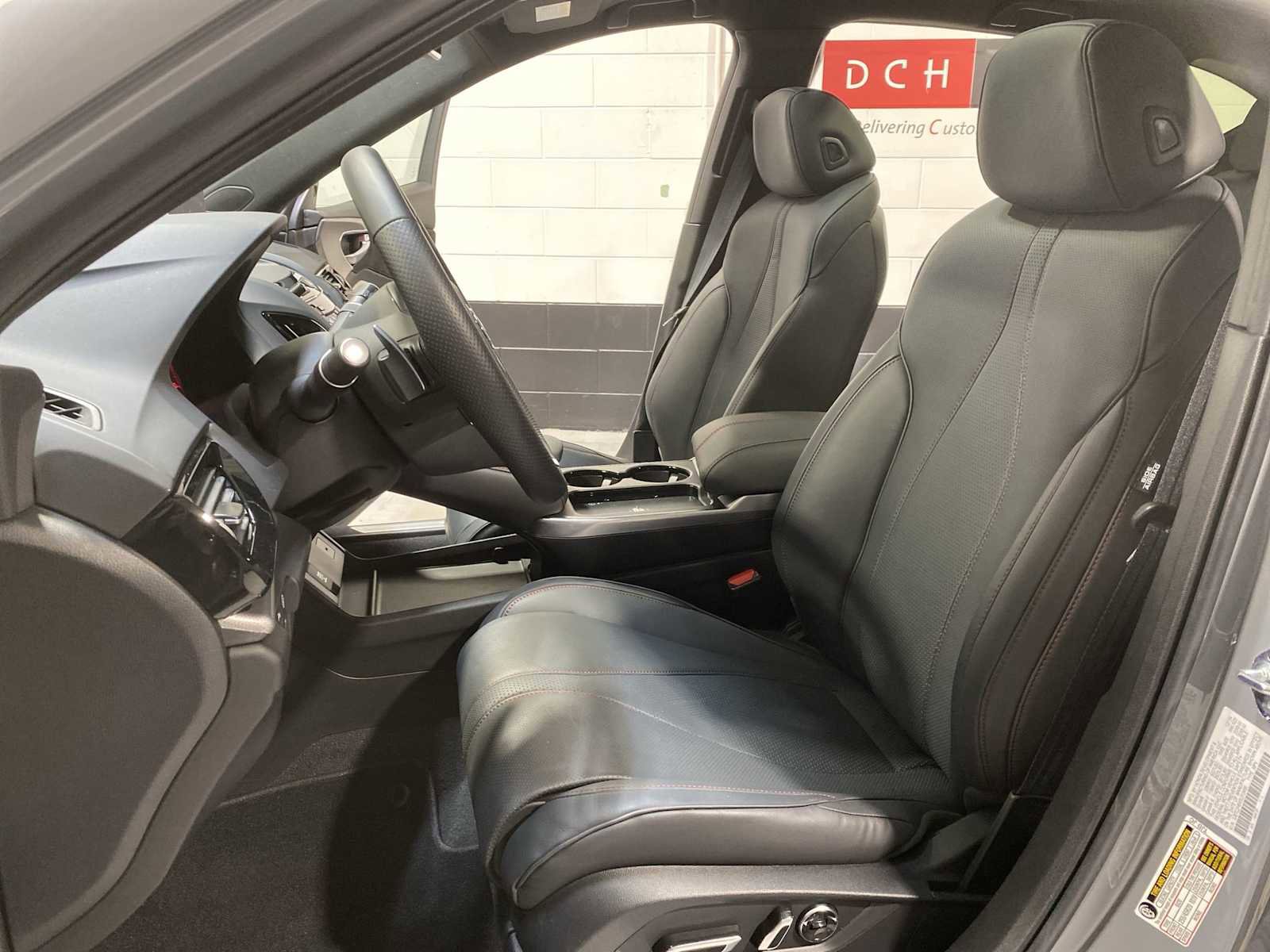 Used 2025 Acura RDX A-Spec image 11