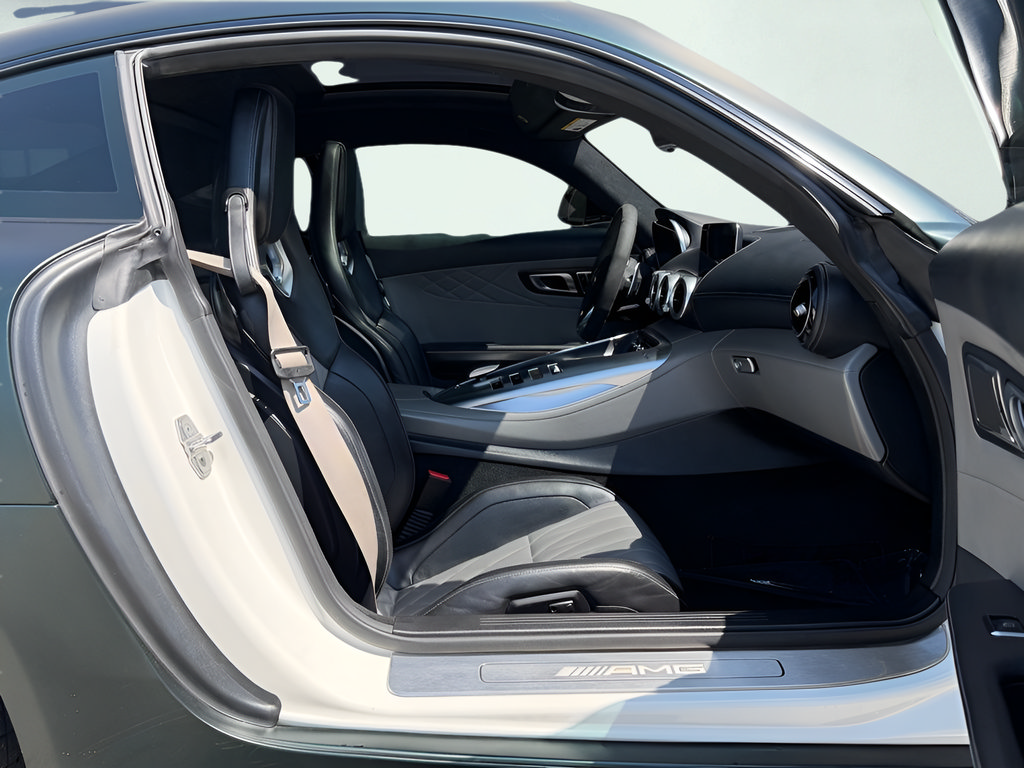 Used 2020 Mercedes-Benz AMG GT C image 25
